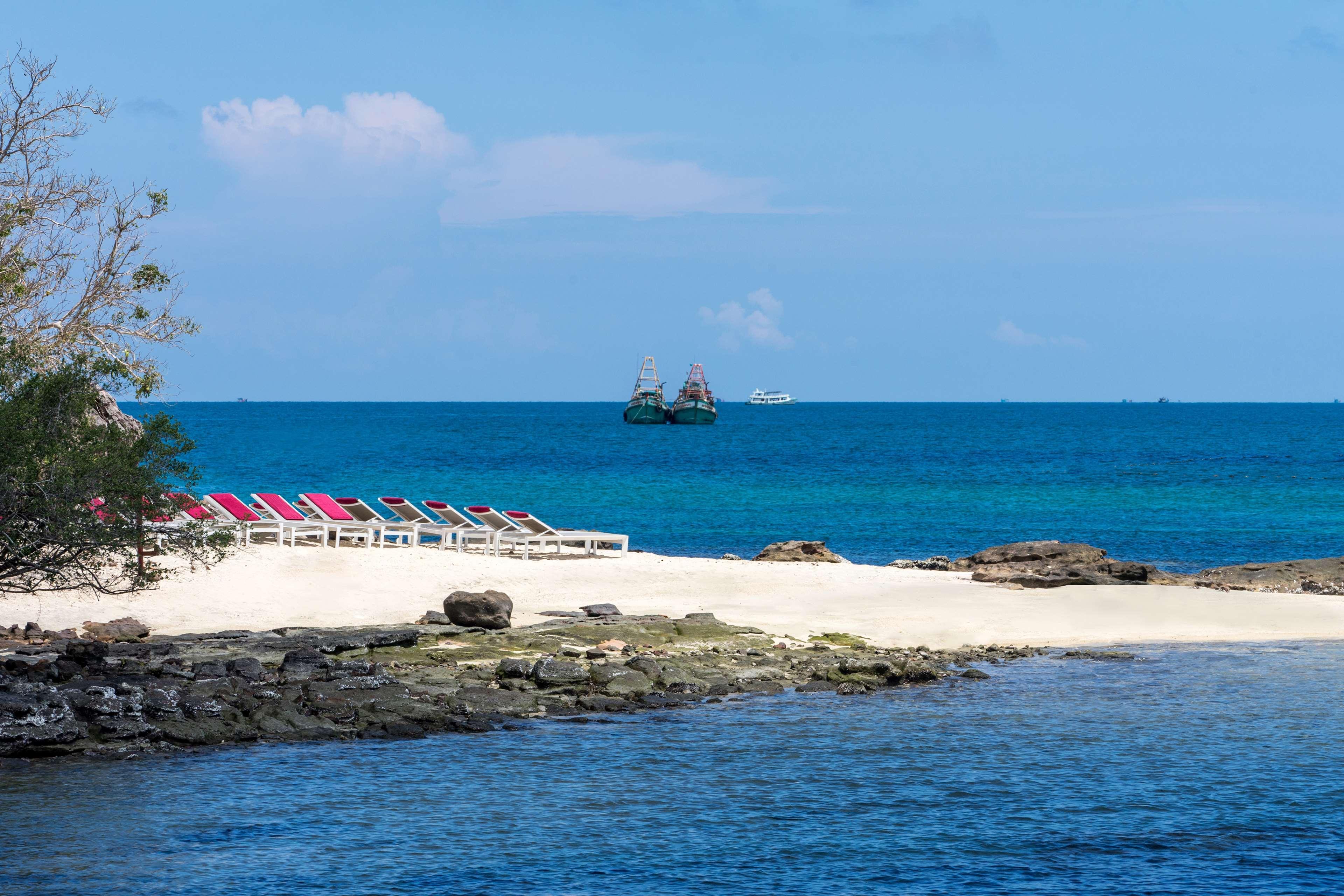 Nam Nghi Coral Peninsula Phu Quoc Hotel Exterior photo